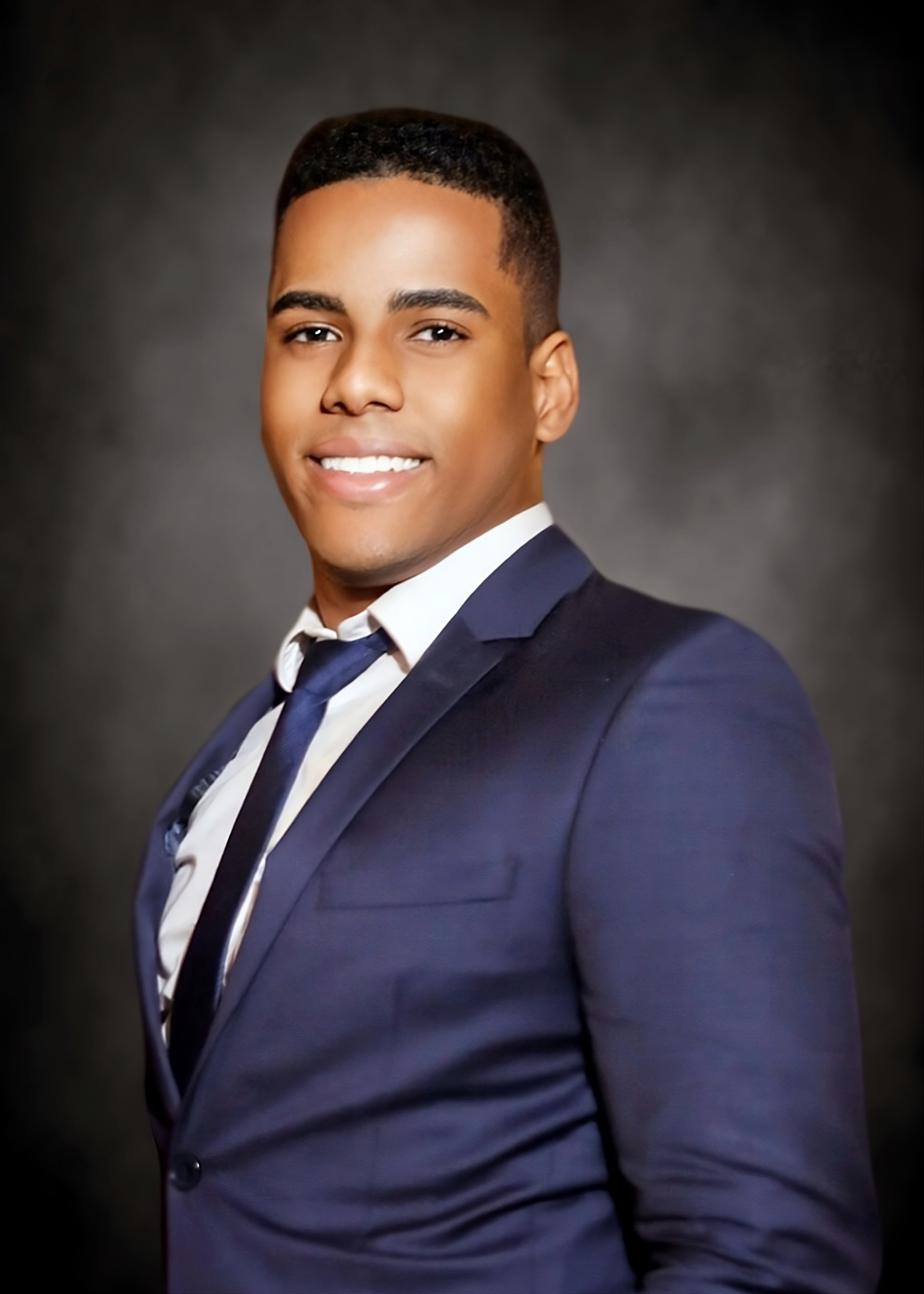 foto do advogado alessandro brando